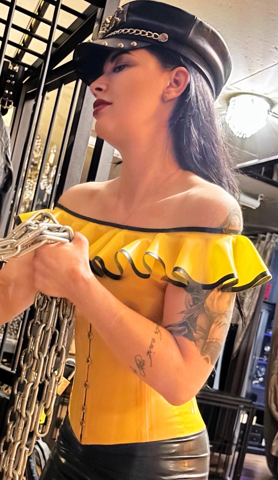 0dcf0c06 b5eb 4b35 bfda 8672a6f063fe