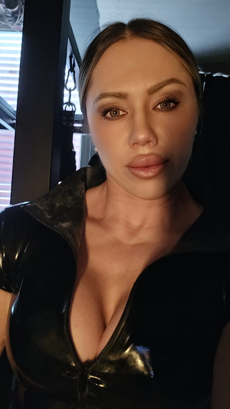 e17074a7 36a2 42ed a9cd 7541642a1692